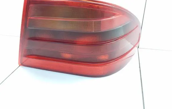 Rear/tail lights