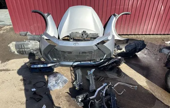Toyota C-HR II Front piece kit 