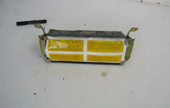 Alfa Romeo 147 Passenger airbag 46748661