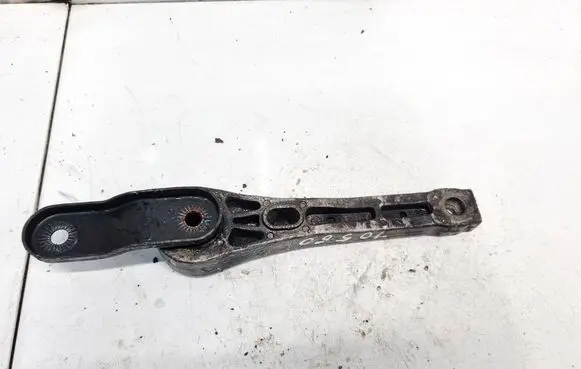 Engine mount bracket