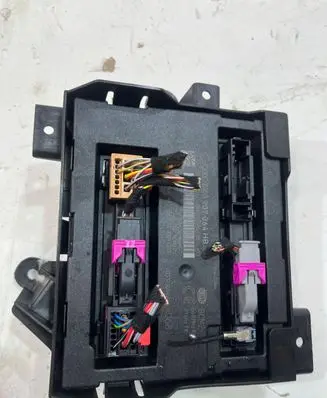 Audi A4 S4 B8 8K Comfort/convenience module 8K0907064HB |0000000000000