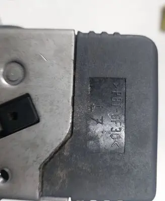 Opel Zafira A Rear door lock 24414134