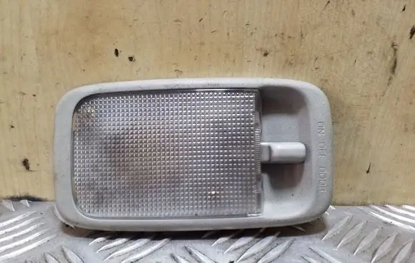 Toyota Yaris Rear seat light 8124005030