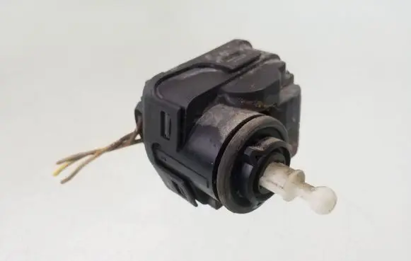 Audi A3 S3 8L Headlight level adjustment motor 8L0941295