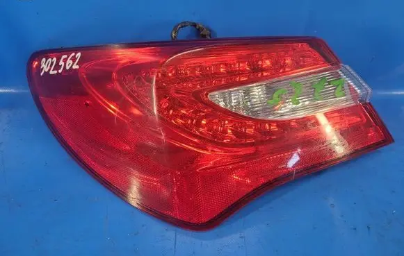 Chrysler 200 Boot/trunk interior light 5182525AD