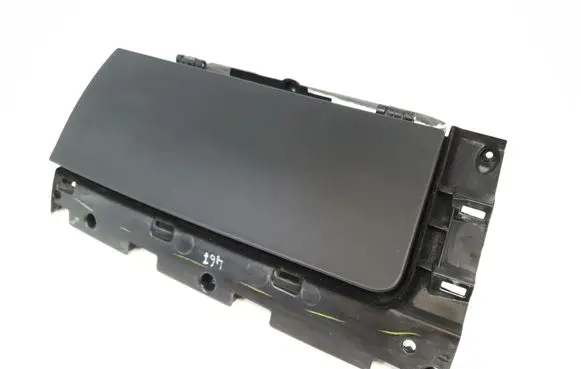 Tesla Model S Glove box 1003327-01-O