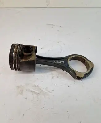 Mercedes-Benz C W204 Piston 0830923