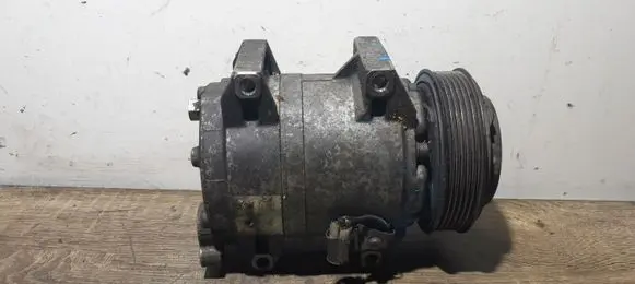 Volvo V70 Air conditioning (A/C) compressor (pump) 8708581
