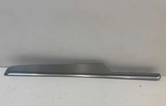 Porsche Macan (95B) Other front door trim element 95B867410E