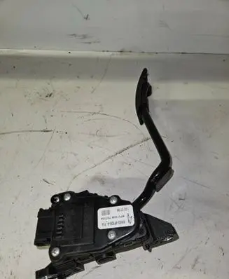 Jaguar XK - XKR Accelerator throttle pedal 6w839f836a 9070701 0284800A89