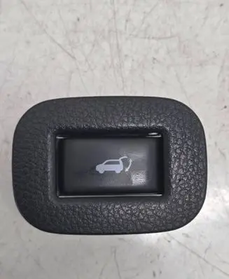 Nissan X-Trail T32 Tailgate/boot open switch button 609080