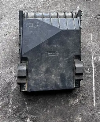 Volkswagen Passat Alltrack Fuse box cover 1K0937132F