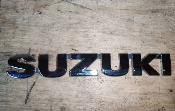 Suzuki Vitara (LY) Rear door emblem/model letters