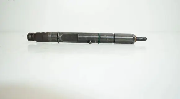 Audi A4 S4 B5 8D Fuel injector 059130201E