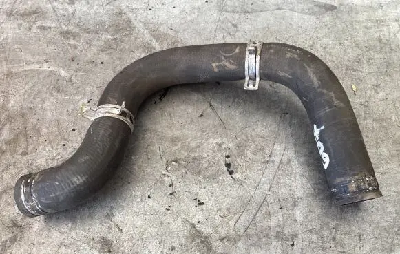Intercooler hose/pipe