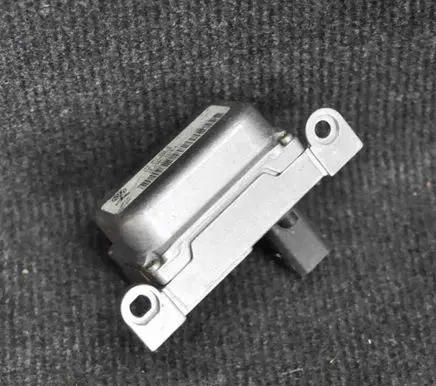 Volkswagen Golf V Acceleration sensor 10098503194 1K0907655B