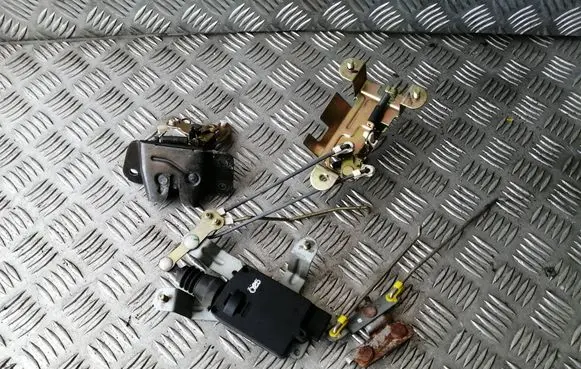 Hyundai Santa Fe Tailgate/trunk/boot lock/catch/latch 