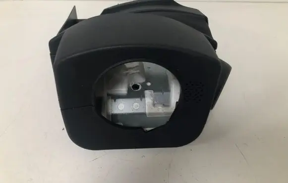 Peugeot 5008 Steering wheel column trim
