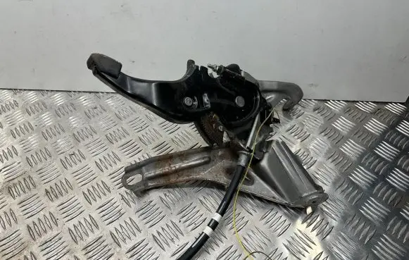 Lexus GS 300 350 430 450H Handbrake/parking brake lever assembly