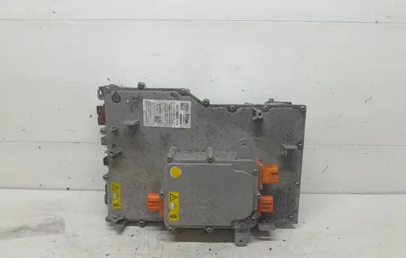 Opel Mokka B Voltage converter inverter 984636828000