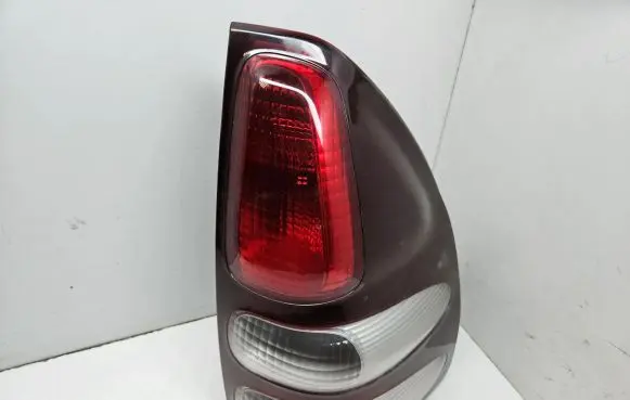 Toyota Land Cruiser (J120) Rear/tail lights