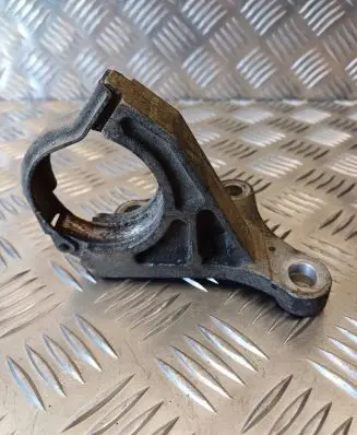 Renault Espace IV Driveshaft support bearing bracket 8200373073