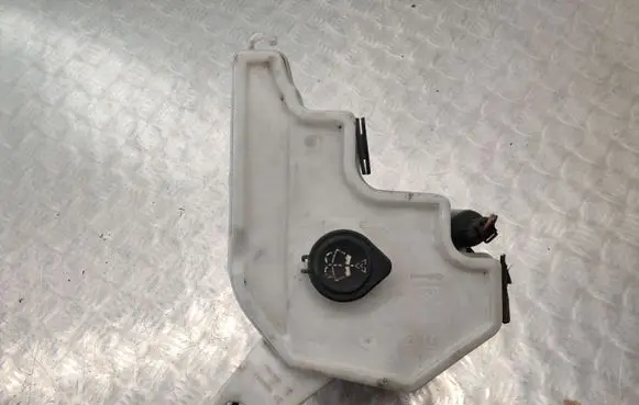 BMW Z4 E89 Windshield washer fluid reservoir/tank 7192850