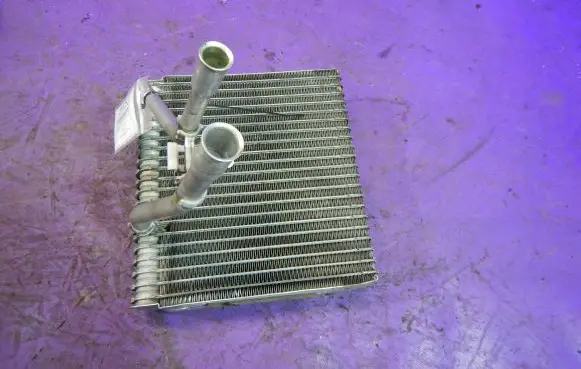 Air conditioning (A/C) radiator (interior)
