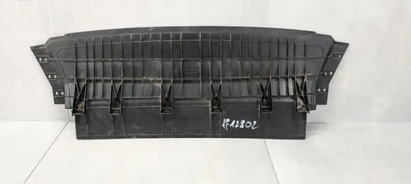 Volkswagen Multivan T7 Engine splash shield/under tray 7t0805962