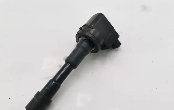 Honda Insight High voltage ignition coil CM11118 09607