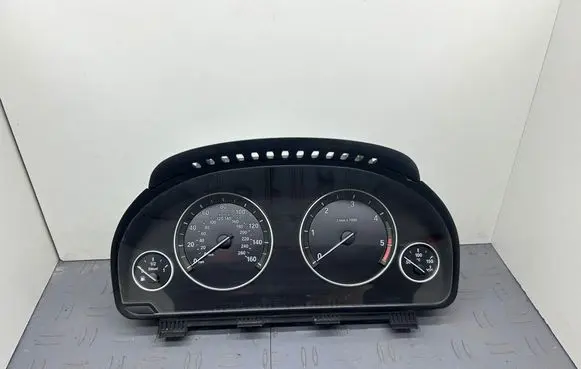 BMW 5 F10 F11 Speedometer (instrument cluster) 25811511 9249347 21199480