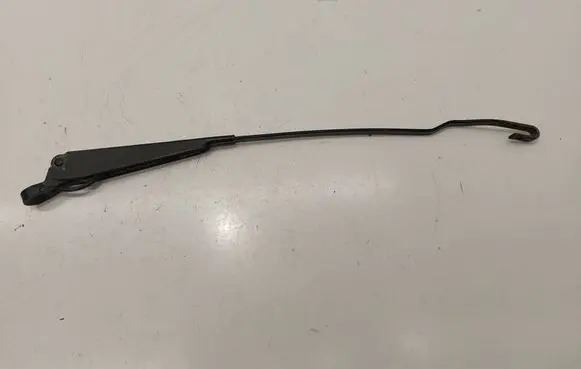 Front wiper blade arm