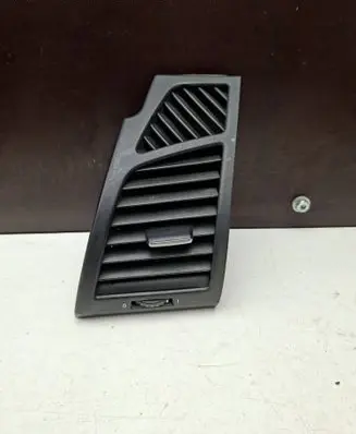 BMW 1 E81 E87 Dashboard side air vent grill/cover trim 705918712 5160 P0101171