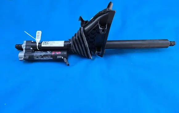 BMW 4 F36 Gran coupe Tailgate strut 7330627