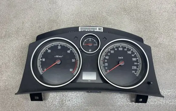 Opel Zafira B Speedometer (instrument cluster) 13216660