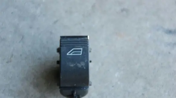 Ford Fiesta Tailgate/trunk/boot open switch 