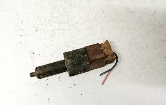 Nissan Almera Tino Clutch pedal sensor 