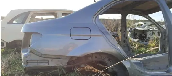 Mercedes-Benz C W204 Trunk bottom trim panel 
