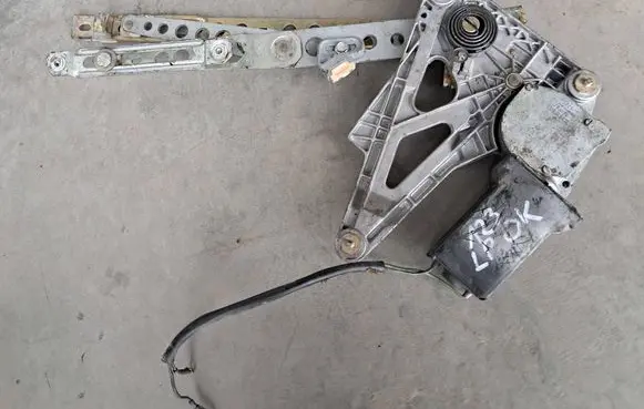 Mercedes-Benz W123 Front door window regulator with motor 1237202746