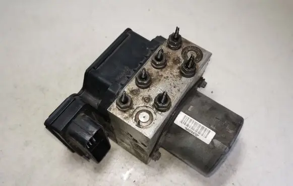 Volkswagen PASSAT B7 ABS Pump 3AA614109N