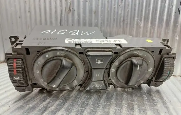 Mercedes-Benz E W210 Climate control unit 2108303185 9140010371