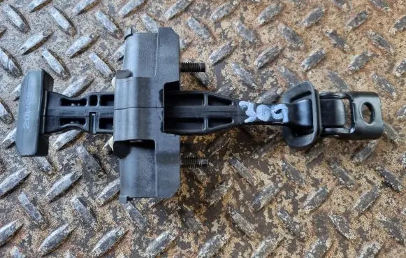 BMW 3 G20 G21 Rear door check strap stopper 7432206