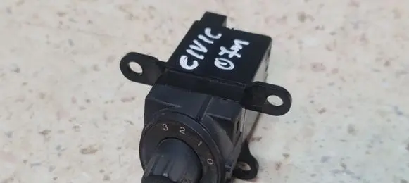 Honda Civic Headlight level height control switch M30424