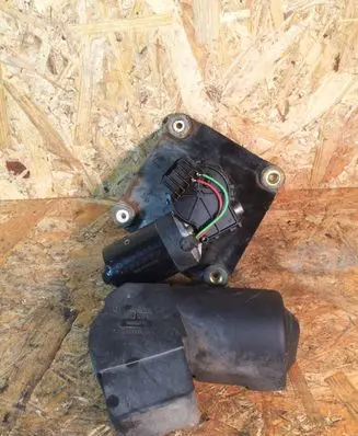 Volvo S40, V40 Wiper motor 0390241170