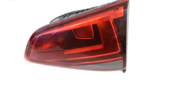 Tailgate rear/tail lights