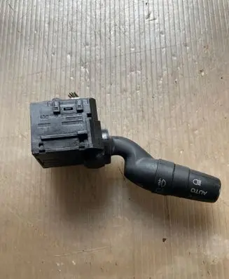 Honda CR-V Wiper control stalk M29843