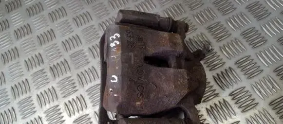 Toyota RAV 4 (XA30) Front brake caliper