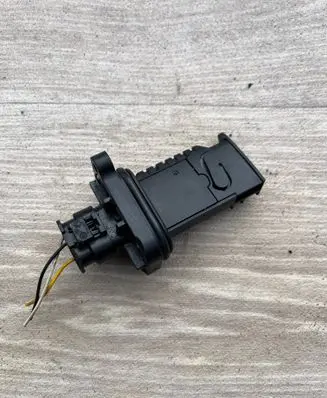 BMW 3 F30 F35 F31 Mass air flow meter 7602038 0280218266