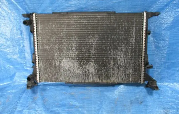 Audi A4 S4 B8 8K Coolant radiator