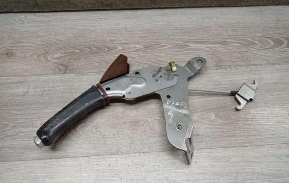 Volvo V70 Handbrake/parking brake lever assembly